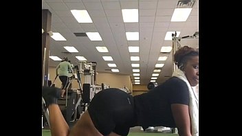 Big black Booty in the gym