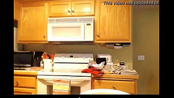 silver-blonde in the kitchen cam uglycamscom
